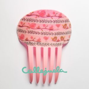 Peineta con adorno de barro