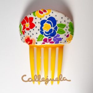 Peineta con adorno de barro